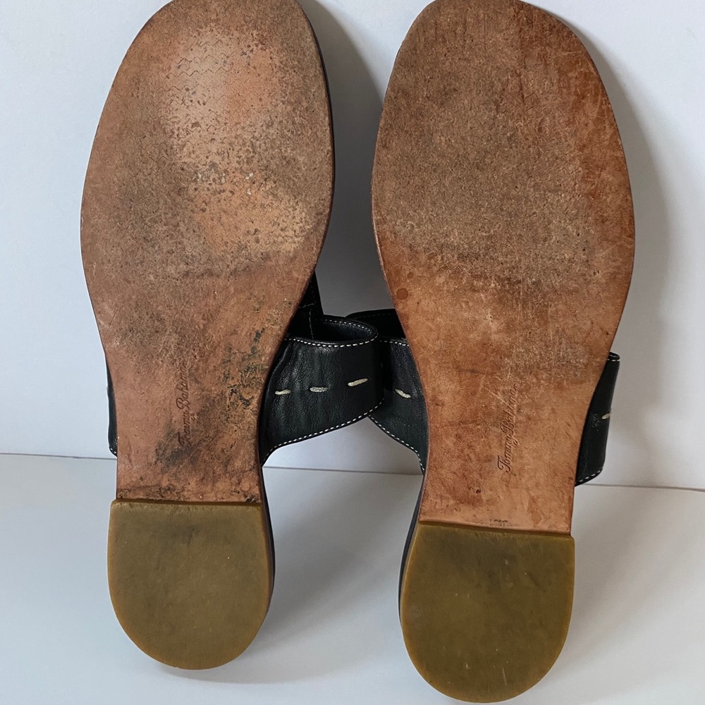 Tommy Bahama Black Flip-Flop Sandals - Picture 5 of 6